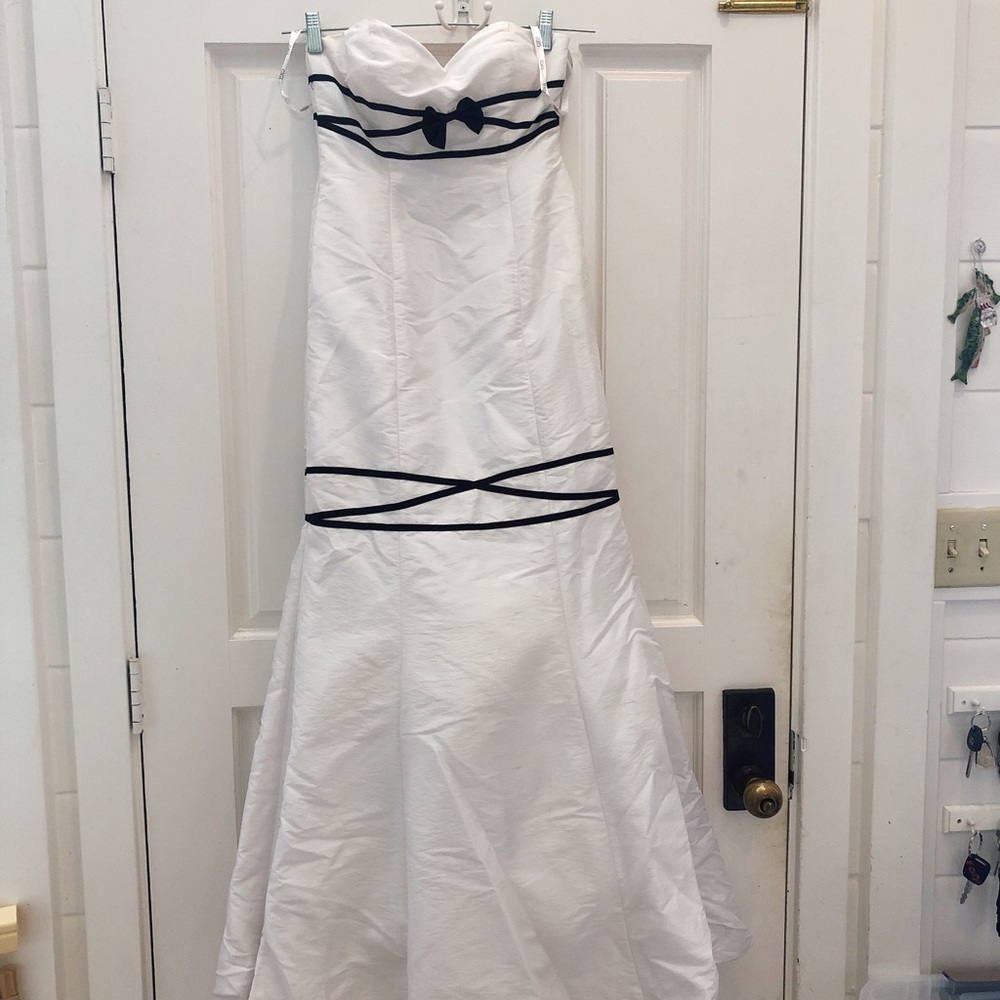 Gigi brand prom dress